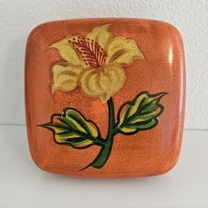 Vintage Orange Floral Hibiscus Lacquered Trinket Jewelry Box STUNNING & VIBRANT